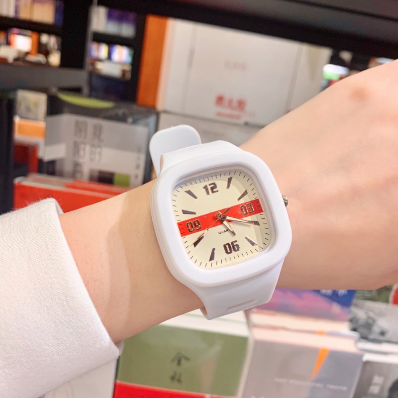 Quadratische elektronische Sil – Outdoor Sport Watch Bewertung und Preis